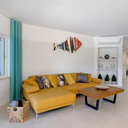 公寓 Beautiful 2 Bedroom Self Catering With Private Pool And Garden In The Encosta Do In Quinta Do
