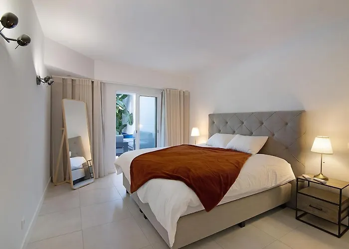 Beautiful 2 Bedroom Self Catering With Private Pool And Garden In The Encosta Do In Quinta Do Appartement Quinta do Lago