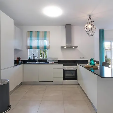 Beautiful 2 Bedroom With Private Pool And Garden In The Encosta Do In Quinta Do * Quinta do Lago
