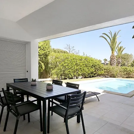 Beautiful 2 Bedroom With Private Pool And Garden In The Encosta Do In Quinta Do Apartment *